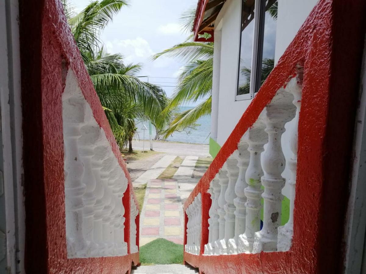 Posada Valerie Archibolds Exterior foto