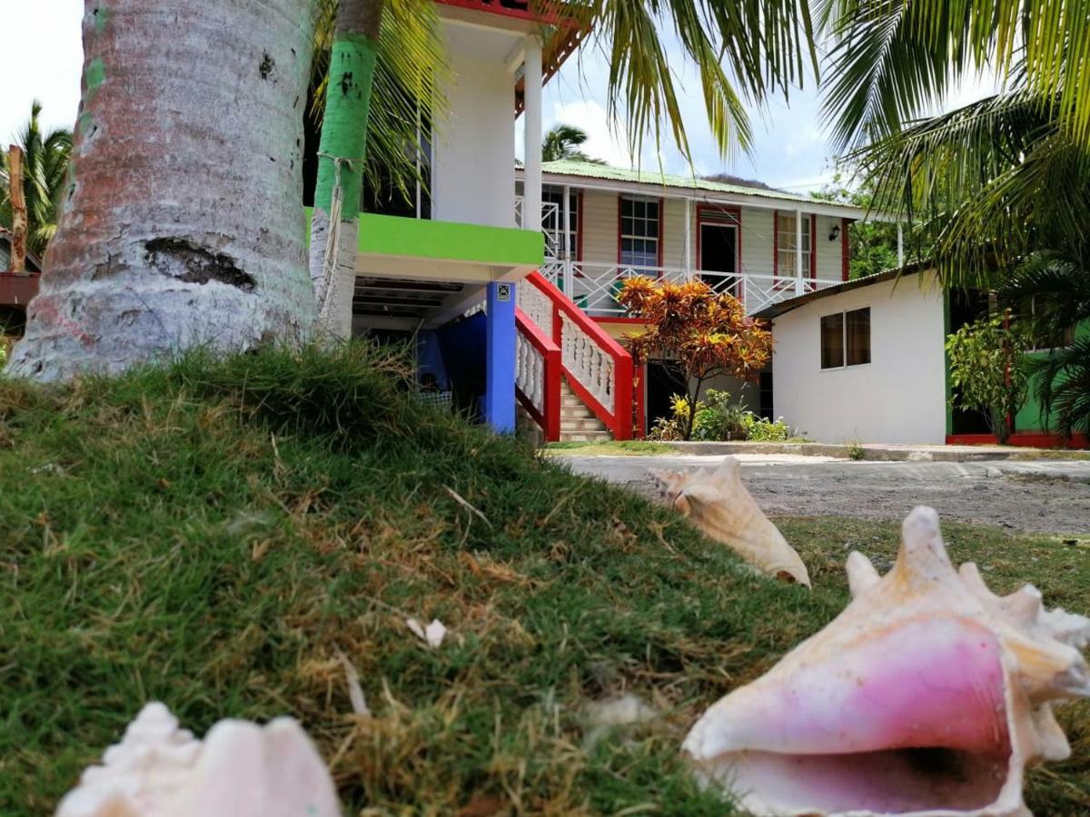 Posada Valerie Archibolds Exterior foto